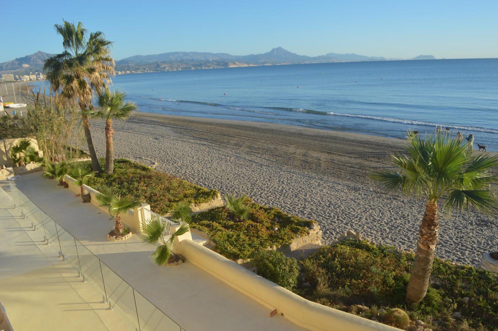 Excepcional Apartamento Loft A Pie De Playa En Chalet Roquetes Alicante Exterior photo